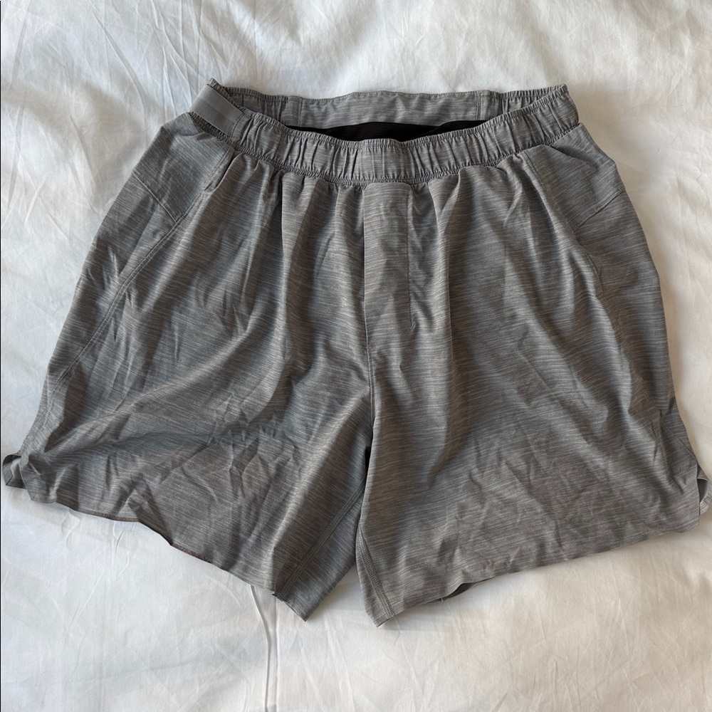 Lulu Lemon Mens Gray Athletic Shorts